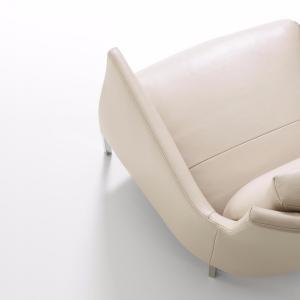 riga-armchair-ligne-roset-4