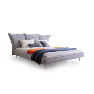 Madame C. Bed - design Giuseppe Viganò - Bonaldo