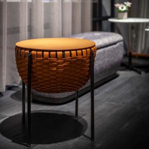 cestlavie-tavolino-poltrona-frau-10