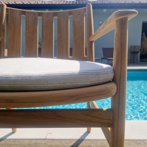 sedia-levante001-roda-stock-11