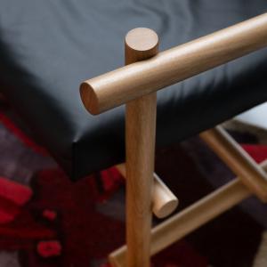 muecke-wood-poltrona-knoll-1